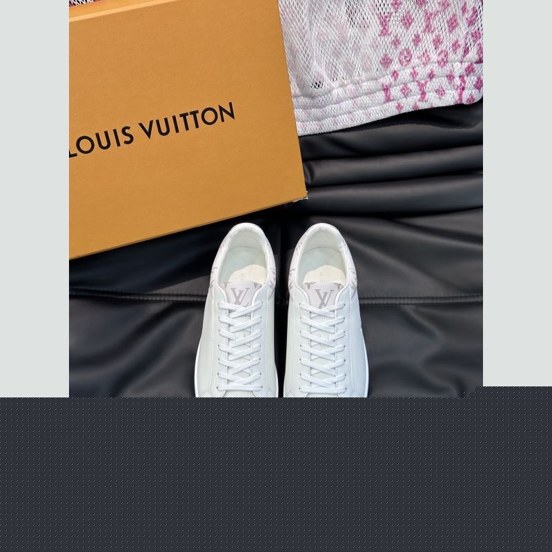 l**is V*t*n sneakers